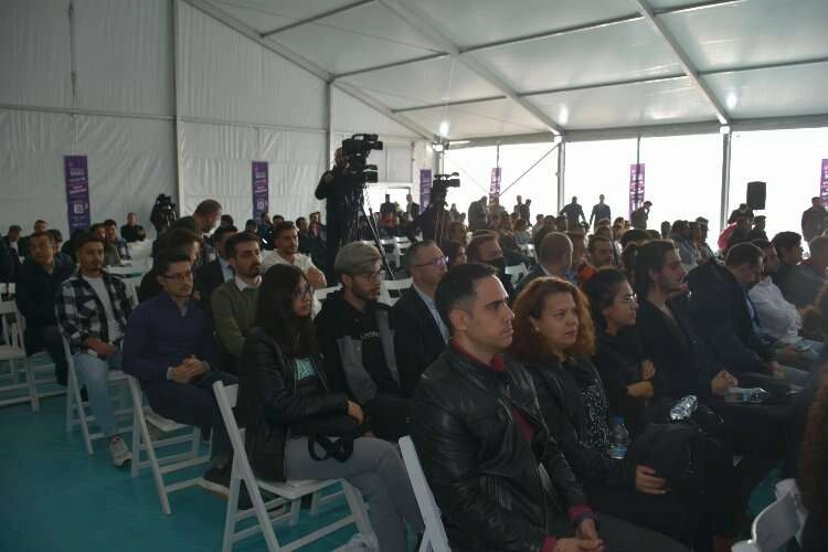 TECH İzmir festivali başladı haberinin görseli