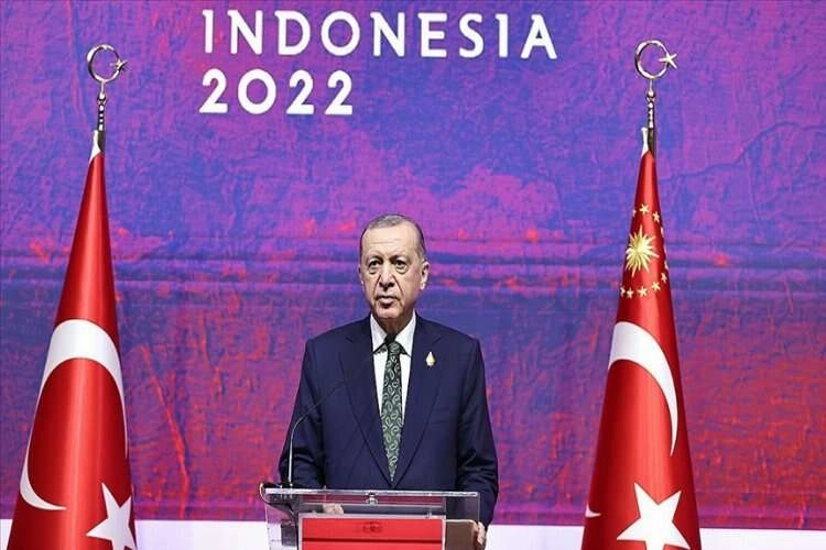 Cumhurbaşkanı Erdoğan: Terör örgütüne destek verenler dökülen her damla kana ortaktır