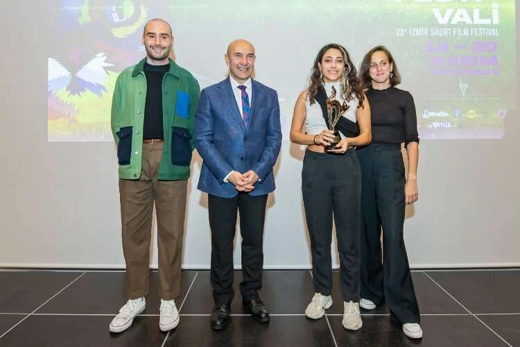 “Altın Kedi” ödülleri sahiplerini buldu haberinin görseli