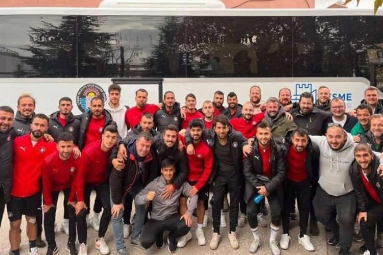 Çeşme Belediyespor'dan deplasmanda gol yağmuru haberinin görseli