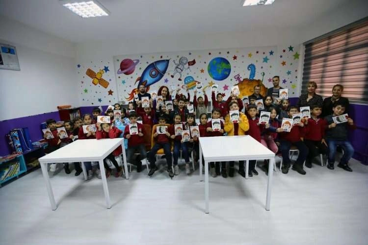 Bayraklı Belediyesinden çocuklara ağız ve diş sağlığı dersi haberinin görseli