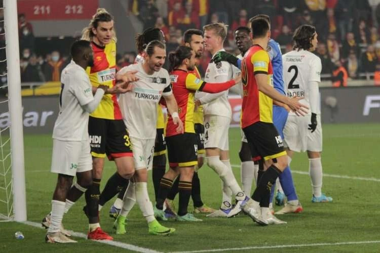 Göztepe ile Altay arasındaki 64. randevu