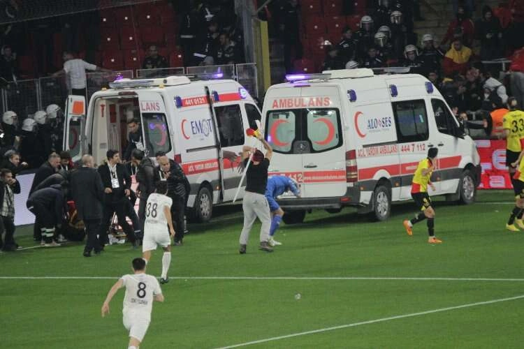 Sis ve işaret fişeğini statta görevli özel ambulans şoförleri tuvalete bırakmış haberinin görseli