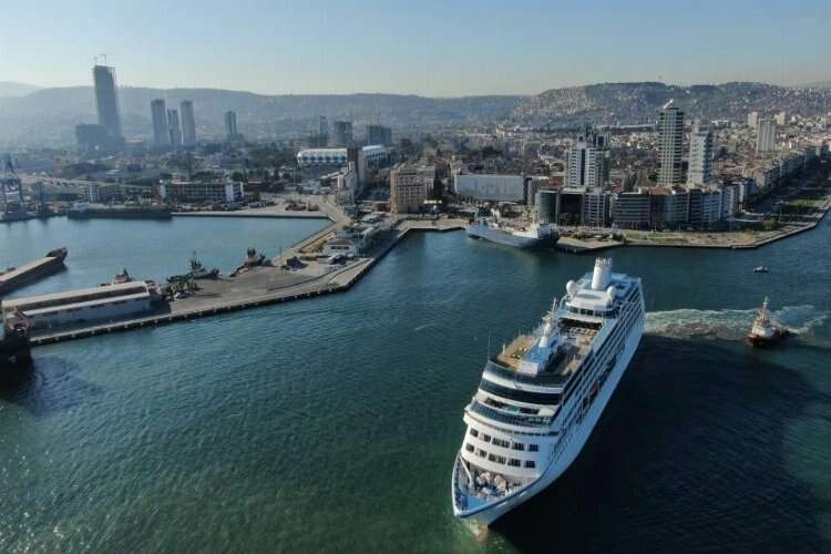 İzmir’in kruvaziyer hevesi kursakta kaldı haberinin görseli