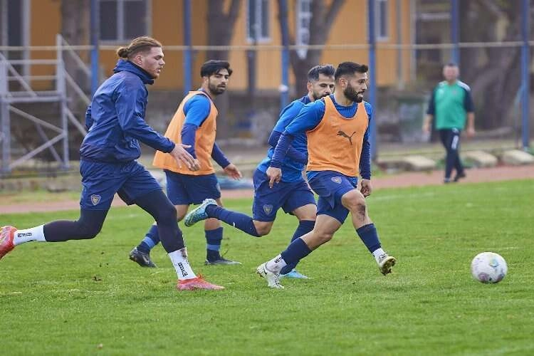 Bucaspor 1928, liderliğini sürdürmek istiyor haberinin görseli