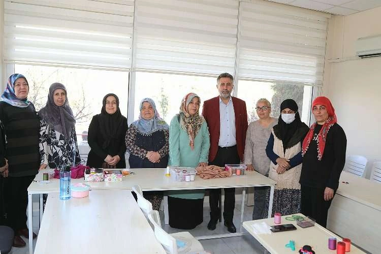 Bayraklı Belediyesinden 51 branşta kurs imkanı haberinin görseli