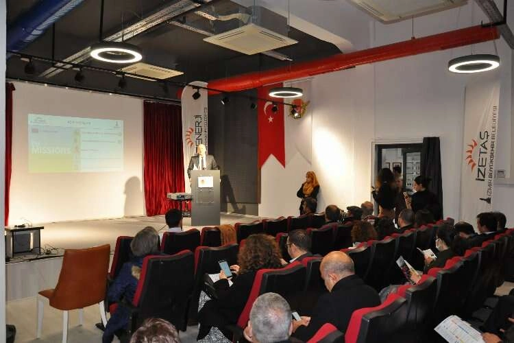 İzmir, sıfır karbon hedefine öncülük edecek haberinin görseli