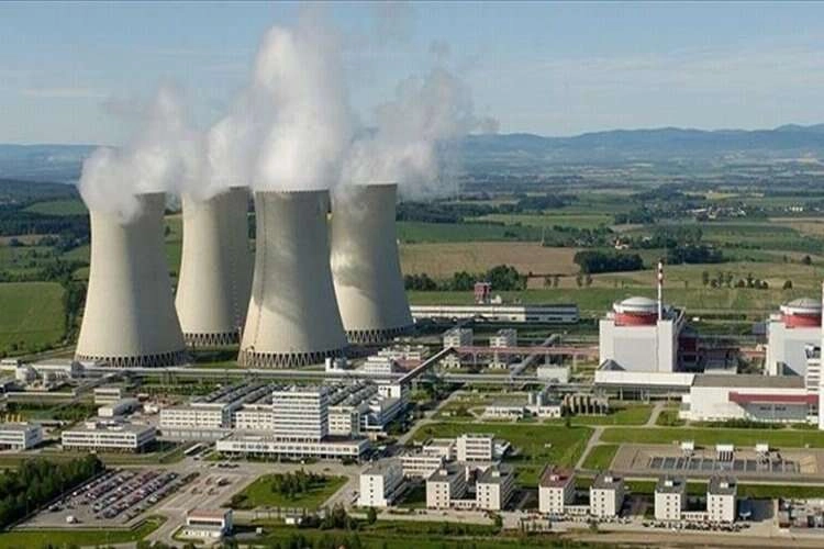 İran yeni nükleer enerji santralinin inşasına başladı haberinin görseli