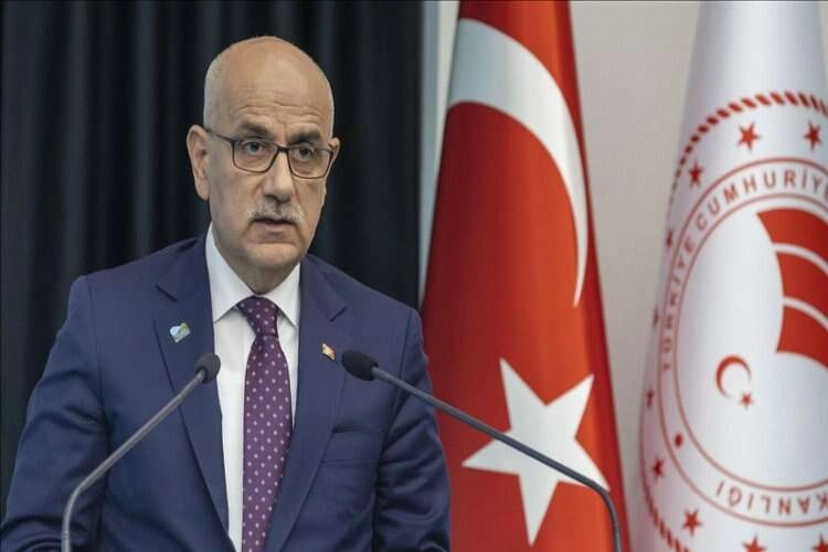 Tarım ve Orman Bakanı Kirişci, damızlık düve ithalatının düşürüleceğini bildirdi haberinin görseli