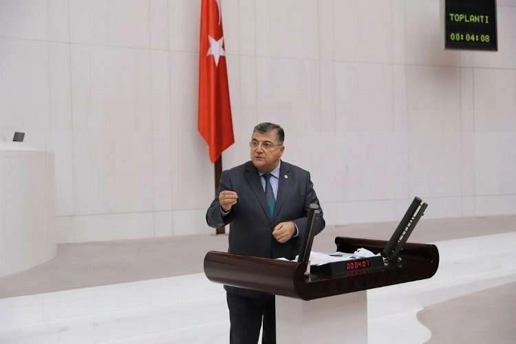 CHP’li Sındır, Torbalı’daki tehlikeli atık tesisini Meclis gündemine taşıdı haberinin görseli