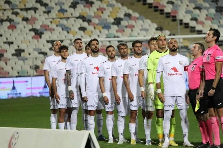 Altınordu, evinde sadece 4 puan topladı haberinin görseli