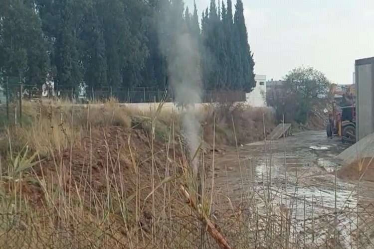 İzmir’de doğal gaz ana dağıtım borusu delindi, büyük panik yaşandı haberinin görseli