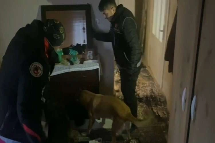 Engelli milletvekilinin hayat hikayesini anlatan filmin İzmir galası yapıldı haberinin görseli