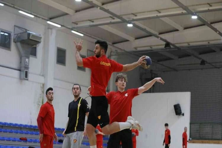 Göztepe Hentbol, Zeytinburnu Irmak SK maçının hazırlıklarını tamamladı haberinin görseli