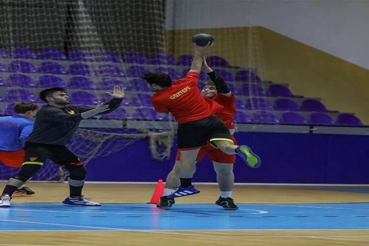Göztepe Hentbol’da işler yolunda gitmiyor haberinin görseli