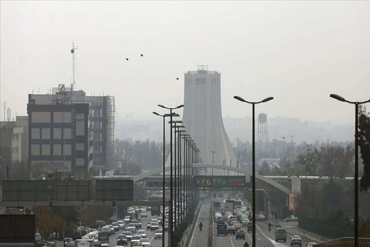İran’da hava kirliliği nedeniyle eğitime verilen ara tekrar uzatıldı haberinin görseli