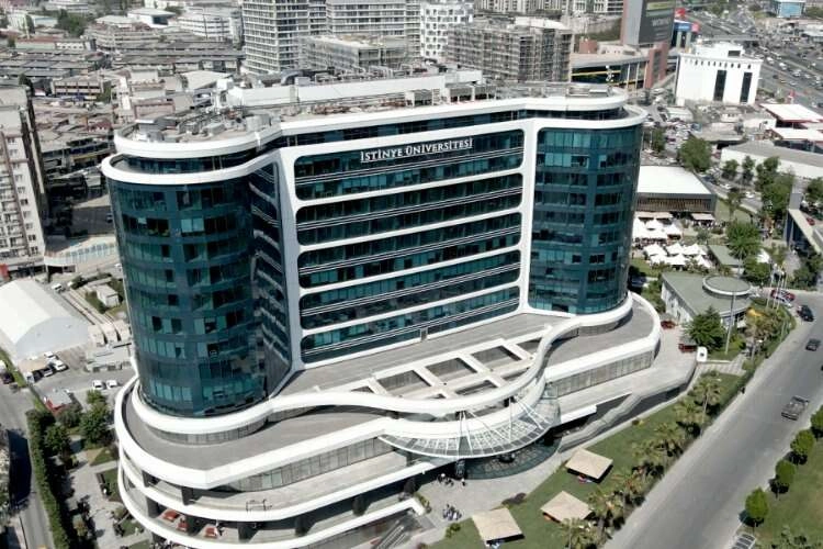 İstinye Üniversitesi 2 Öğretim Üyesi alacak haberinin görseli