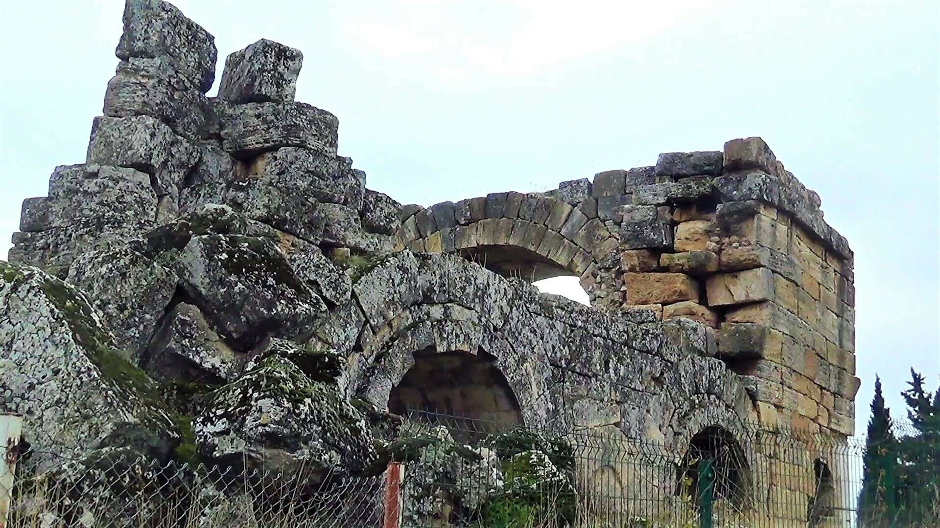 Hierapolis'teki Hamam Bazilikası yıkılma tehlikesiyle karşı karşıya kaldı