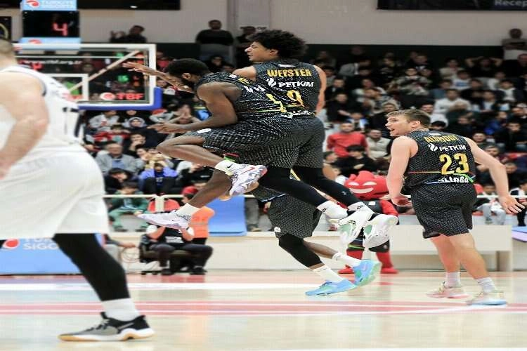 Aliağa Petkim Spor, Beşiktaş’a şans tanımadı haberinin görseli