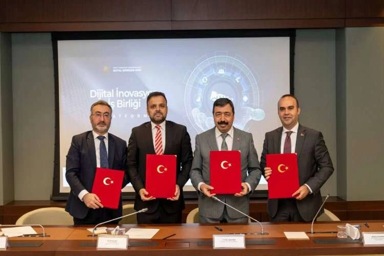İKÇÜ, Dijital İnovasyon İş Birliği Platformu'nda Yer Aldı haberinin görseli
