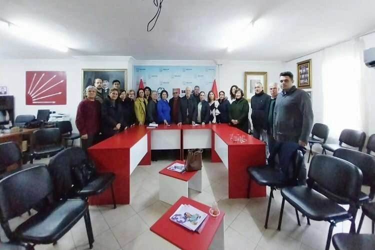 Partisinden Belediye Başkanı Filiz Ceritoğlu Sengel'e destek haberinin görseli