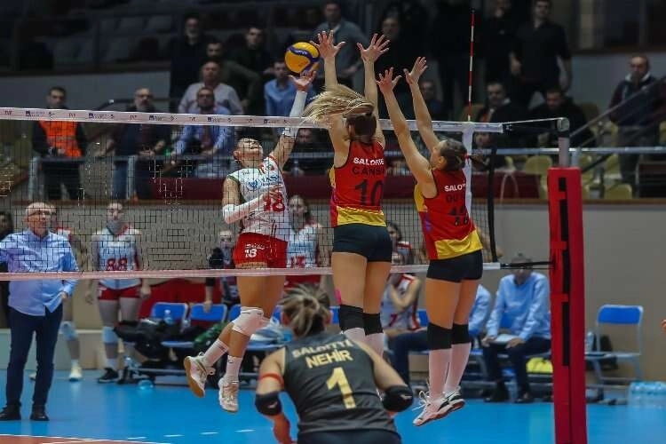 Göztepe Voleybol, Sakarya deplasmanına gidiyor haberinin görseli