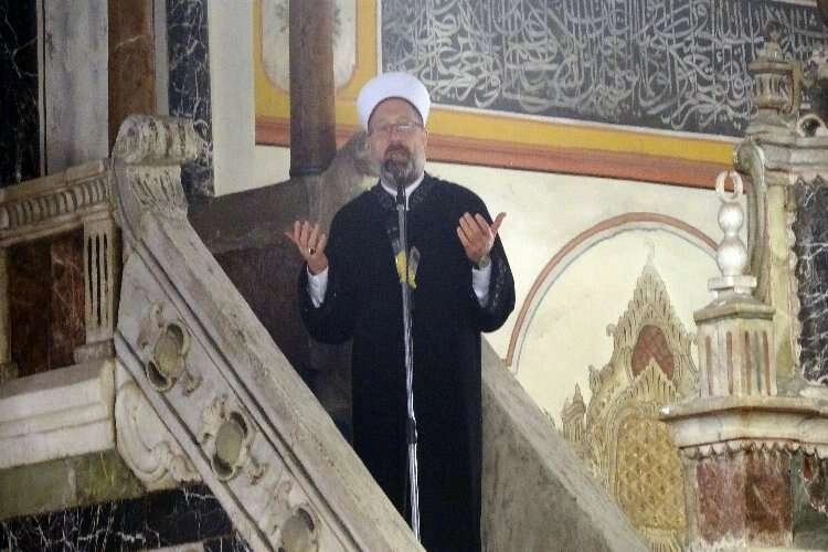 Diyanet İşleri Başkanı Ali Erbaş’tan cuma hutbesinde yılbaşı vurgusu haberinin görseli