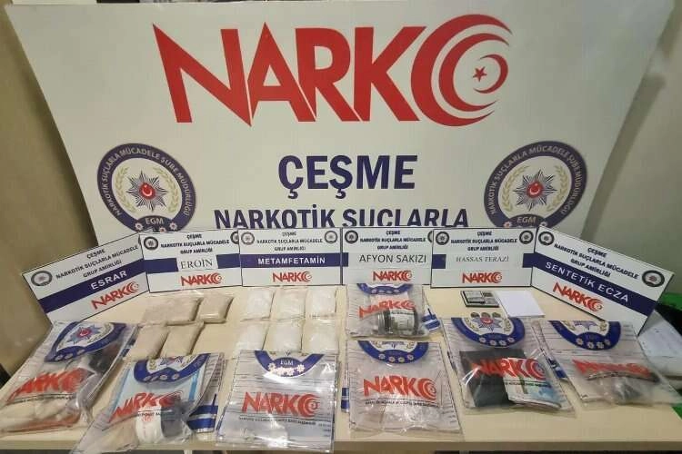 Gençleri zehirleyeceklerdi, polis kıskıvrak yakaladı haberinin görseli