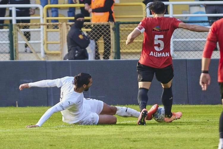 Bucaspor 1928, 2. Lig’in en az gol yiyen takımı konumunda haberinin görseli