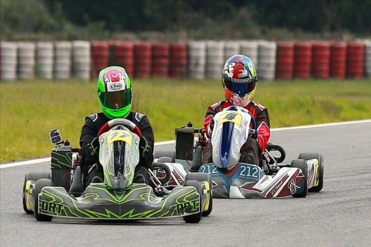 Senenin son karting yarışı Kocaeli'de koşuldu haberinin görseli