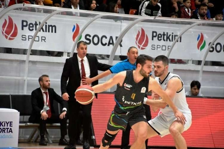 Aliağa Petkimspor, yükselişe geçemiyor haberinin görseli