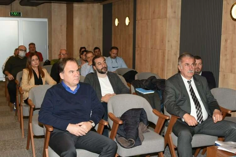 İzmir, Çandarlı Limanı ile ‘yenilenebilir’ haberinin görseli
