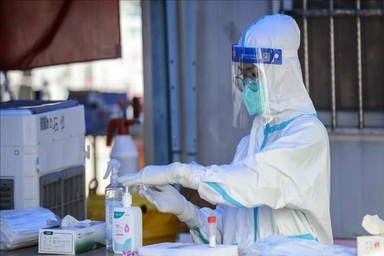 Çin'de Kovid-19 tedbirlerinin gevşetilmesinin ardından salgın yüzünü gösteriyor haberinin görseli