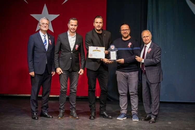 TÜRFAD’dan Başkan Soyer'e onur ödülü haberinin görseli
