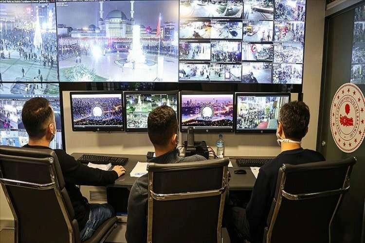 İçişleri Bakanlığının yılbaşı tedbirleri kapsamında 490 bin 435 personel görev yapacak haberinin görseli