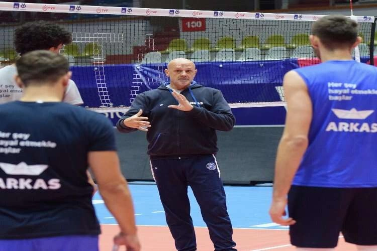 Arkas Spor’dan tatsız prova haberinin görseli