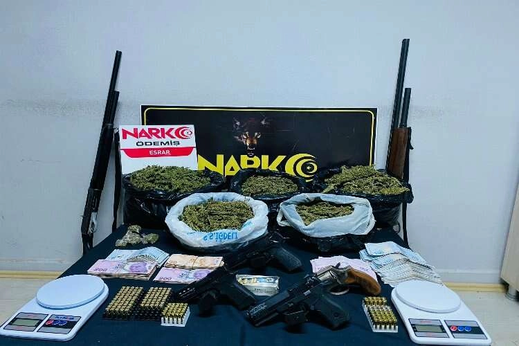 Kiraz'da uyuşturucu operasyonu haberinin görseli