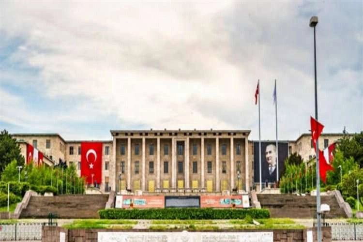 Türkiye Büyük Millet Meclisi Başkanlığı 47 yasama uzman yardımcısı alacak haberinin görseli