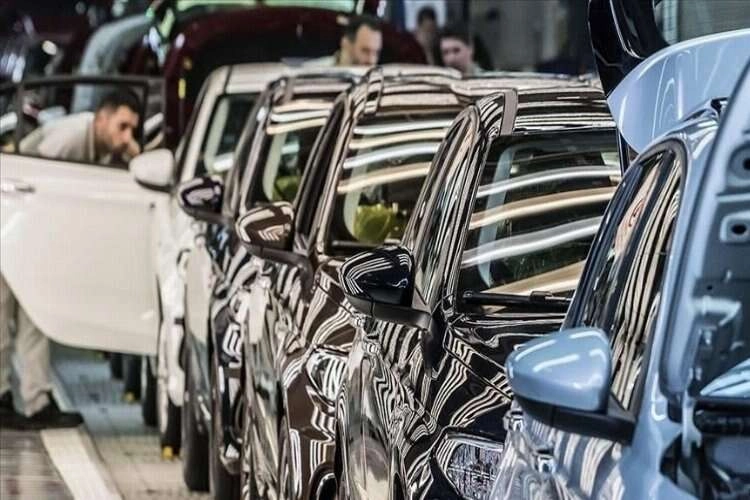 Otomobil-hafif ticari araç pazarı 2022'de yüzde 6,2 büyüdü haberinin görseli