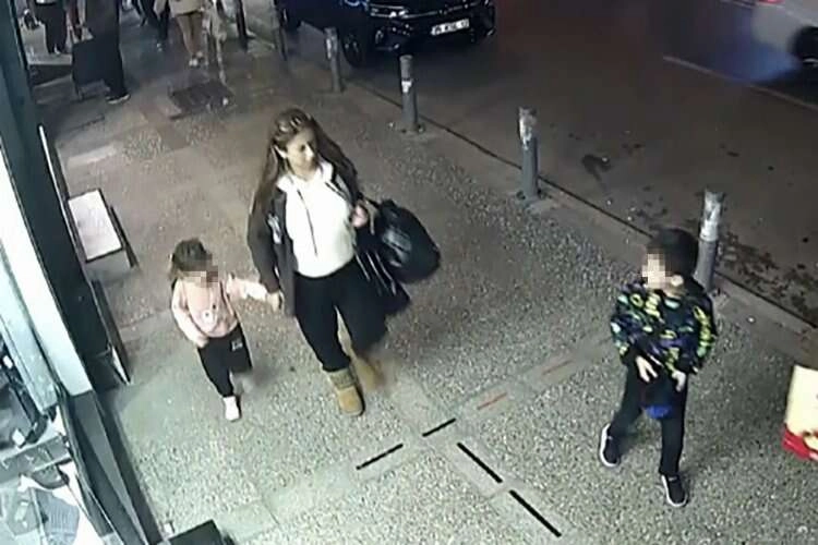 Anne-çocuk görünümlü hırsızlar telefoncu dükkanlarını mesken tuttu haberinin görseli