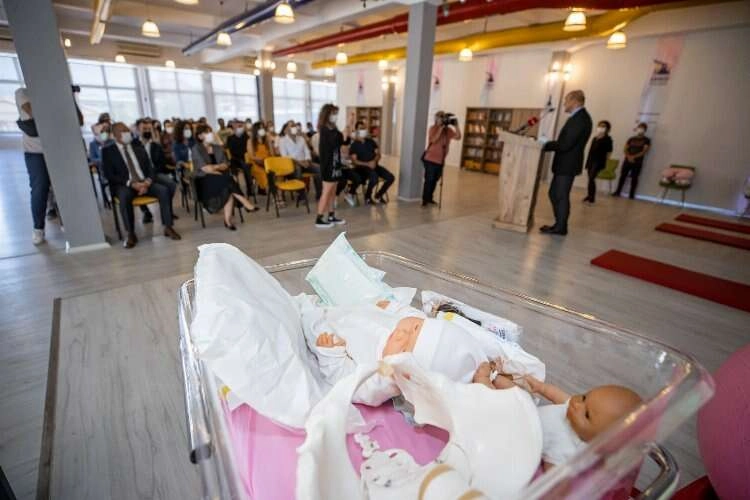Büyükşehir Belediyesi’nden anne adaylarına Gebe Beslenme Paketi haberinin görseli