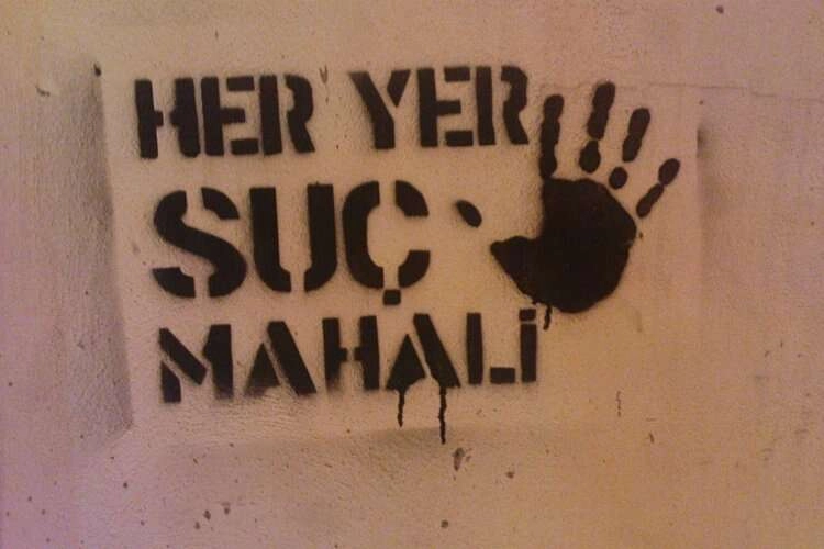 İzmir’de kadın cinayeti: Çocuklarının gözleri önünde vuruldu haberinin görseli