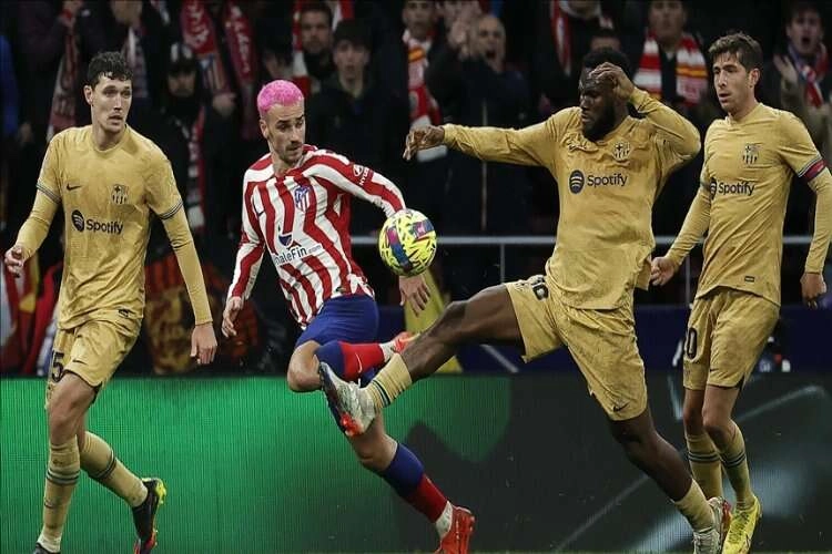 La Liga'da lider Barcelona deplasmanda Atletico Madrid'i yendi haberinin görseli