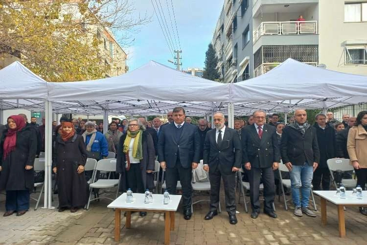 Karşıyaka Belediyesi’nden vefa:  Gazeteci Sözer’in ismi parkta yaşatılacak haberinin görseli