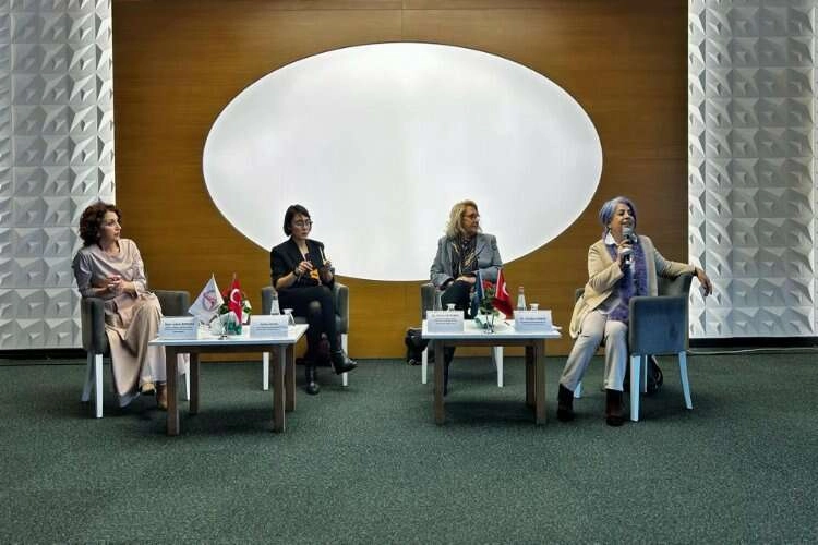 Tematik Kadın Forumu’nda “sanat ve kadın” tartışıldı haberinin görseli