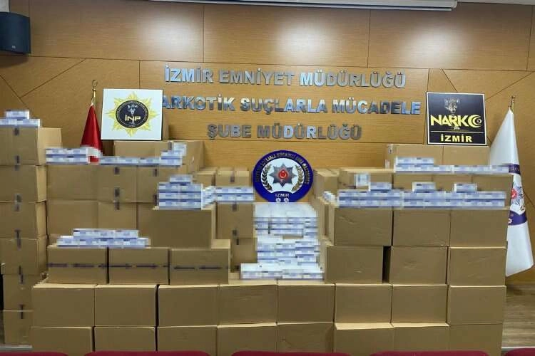 İzmir polisinden zehir depolarına baskın haberinin görseli