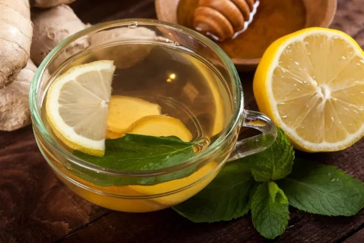 Geçmeyen öksürüğe nane-limon çare değil haberinin görseli