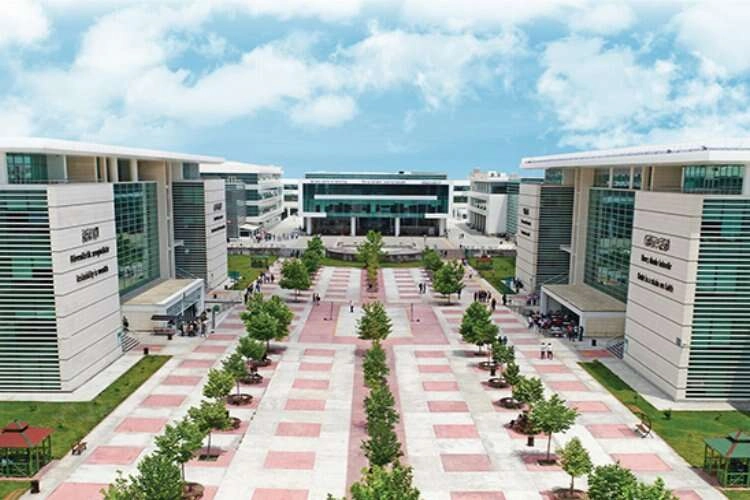KTO Karatay Üniversitesi 16 Öğretim Üyesi alacak haberinin görseli