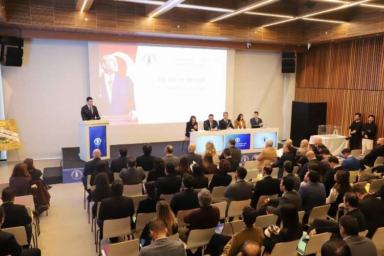 EGİAD'da genel kurul heyecanı haberinin görseli