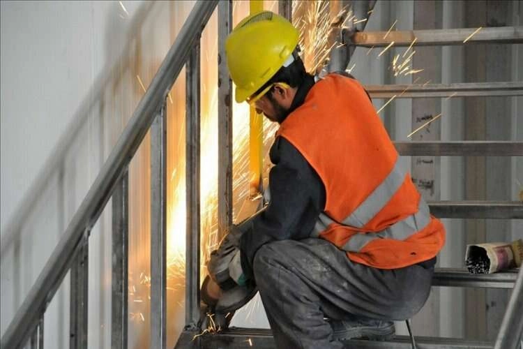 Ücretli çalışan sayısı Kasım 2022'de yıllık bazda yüzde 7,1 artarak 14,8 milyon oldu haberinin görseli